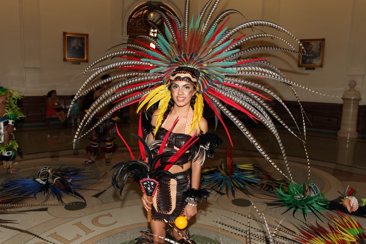 El equipo de Univision dio El Grito con mariachi y grandes espectáculos desde el Capitolio de Texas.