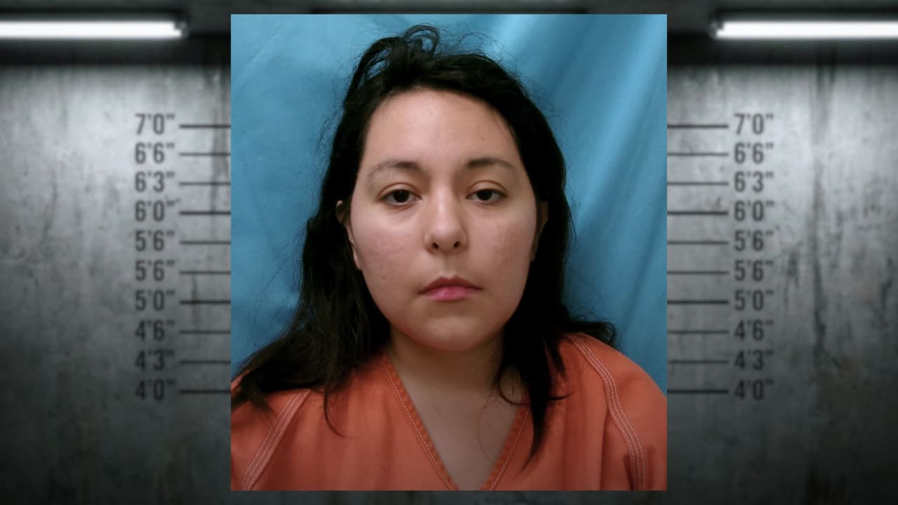 Condenan por asesinato a madre que dejó a su hijo de 15 meses en un auto caliente en Frisco