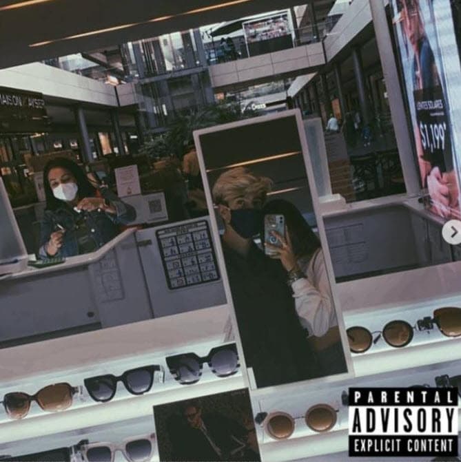 Los jóvenes comenzaron a
<b><a href="https://www.univision.com/famosos/erika-buenfil-esta-feliz-hijo-tiene-novia-correspondido-amor-fotos" target="_blank">dejar a la vista su noviazgo </a></b>desde finales de diciembre de 2020, pero la relación no prosperó.
<br>