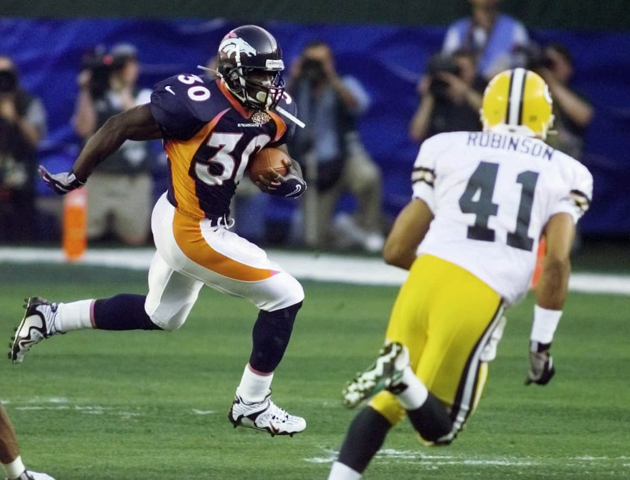 SUPER BOWL XXXII. Por fin, es la era del coach Mike Shanahan y alcanzan su primer título. Vencieron 31 - 24 a los Green Bay Packers.