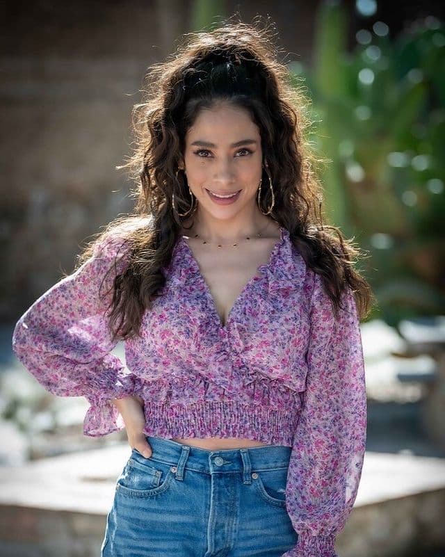 Una nueva historia llegará a tu pantalla para cautivarte en cada capítulo. En
<b><a href="https://www.univision.com/shows/te-acuerdas-de-mi" target="_blank">Te Acuerdas de Mí</a></b>,
<b>Fátima Molina</b> se adueñará de tus noches.
<b>Vive el gran estreno de la novela este lunes 8 de febrero a las 9P/ 8C por Univision.</b>