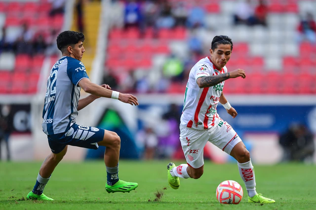 Necaxa toma rumbo en el Apertura 2022 y ahora le pegó a un Pachuca que ya suma tres partidos sin ganar en una descarga eléctrica que le vale para tres puntos muy importantes en el torneo gracias a los goles de Garnica y Giménez.