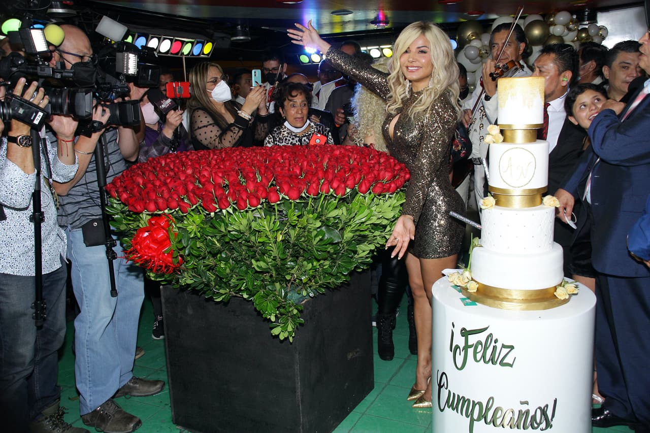 Con estos mensajes, regalos y festejos, Aleida vivió un cumpleaños muy consentida.