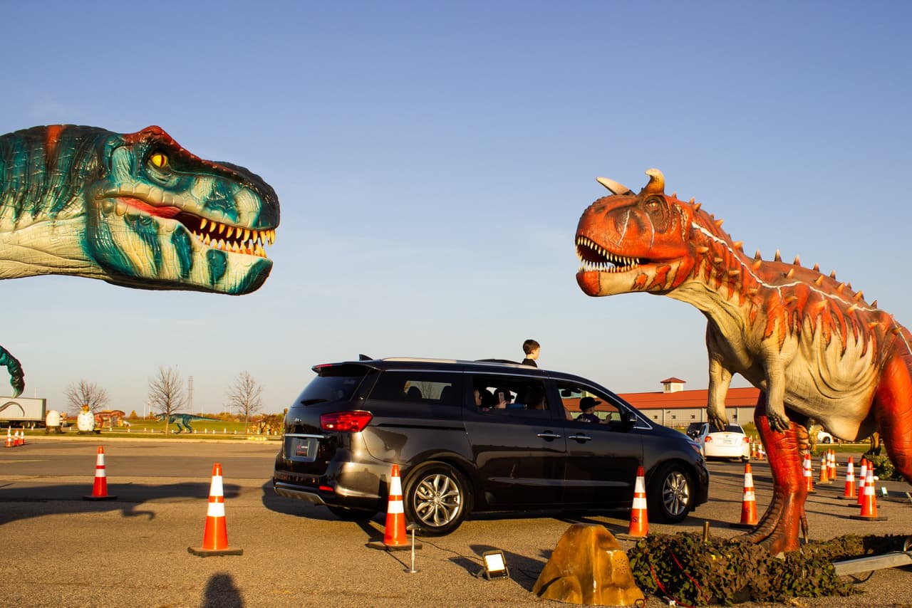 Los dinosaurios se tomarán los terrenos de la Feria de Kern a partir de este viernes como parte de un show que promete aventura desde el automóvil.