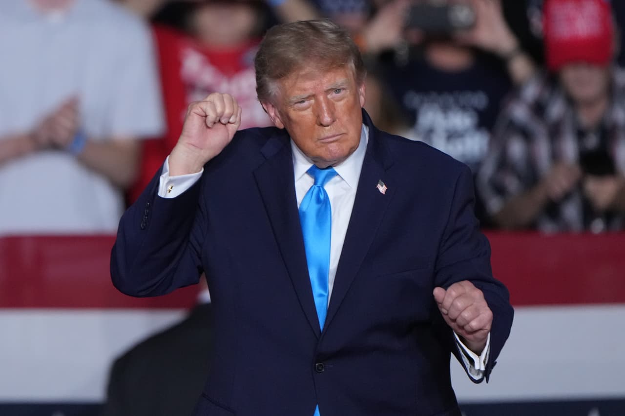 Trump dice que Irán puede “acabar” con Los Ángeles y San Diego; gobernantes de California reaccionan