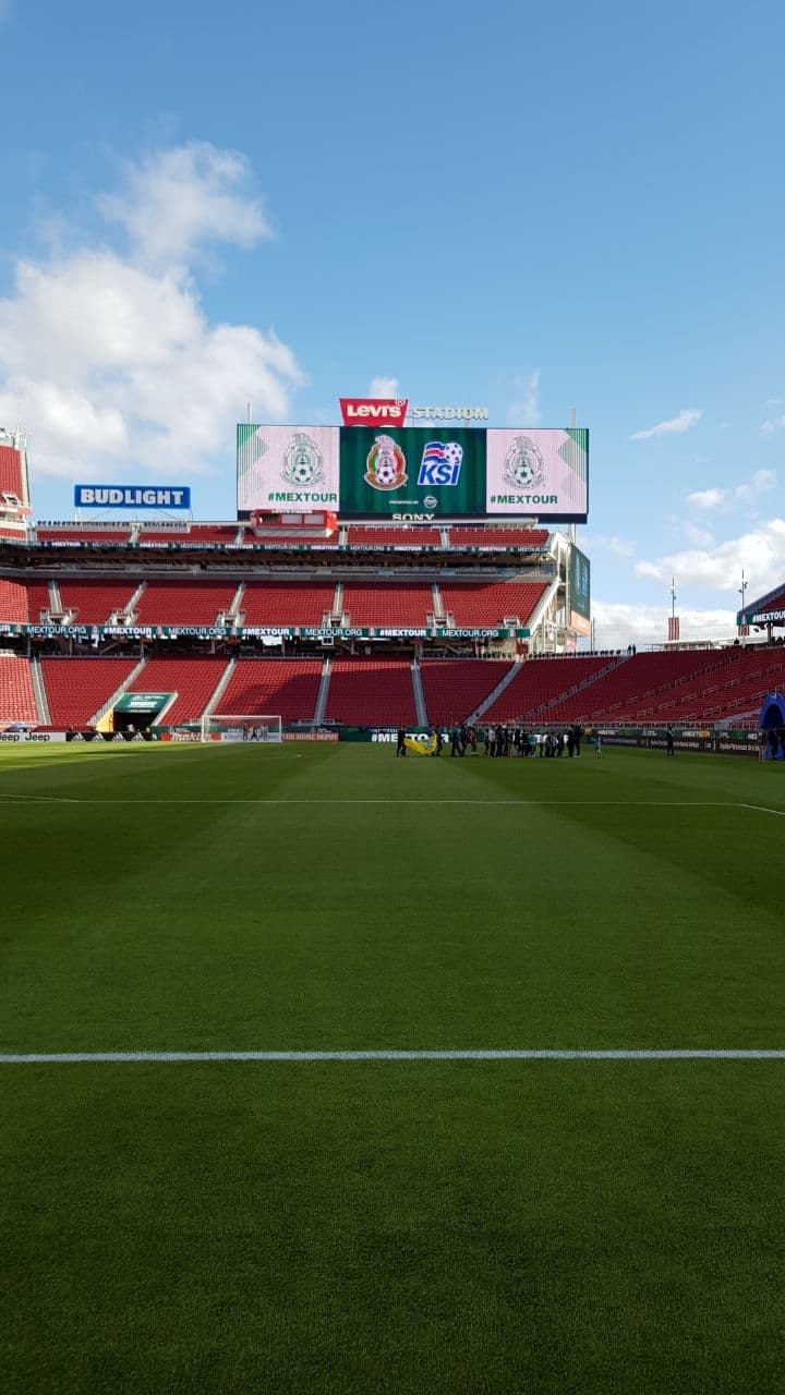 La fiesta y color de los fanáticos mexicanos prendió el ánimo para el partido del 'Tri' en el Levi's Stadium contra Islandia como preparación para el Mundial de Rusia 2018.