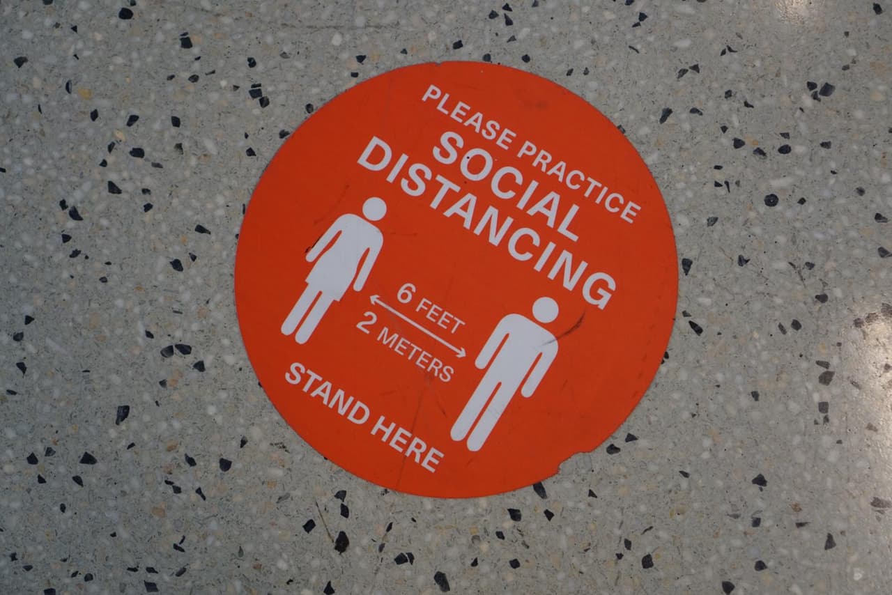 El proceso de seguridad por la pandemia incluye desde que llega la persona a registrarse, hasta que se monta en el avión.
<br>