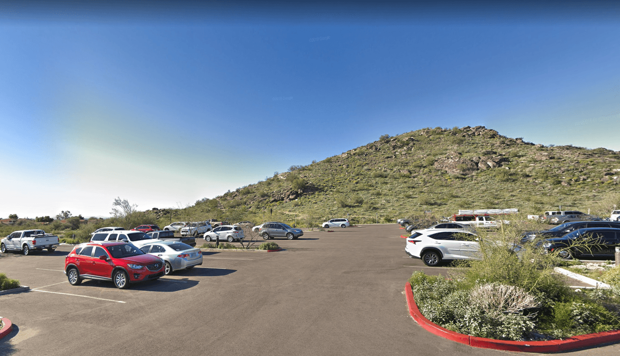 Lleve agua: hidrátese antes de irse y tenga mucha agua con usted al ir en su excursión.
<br>