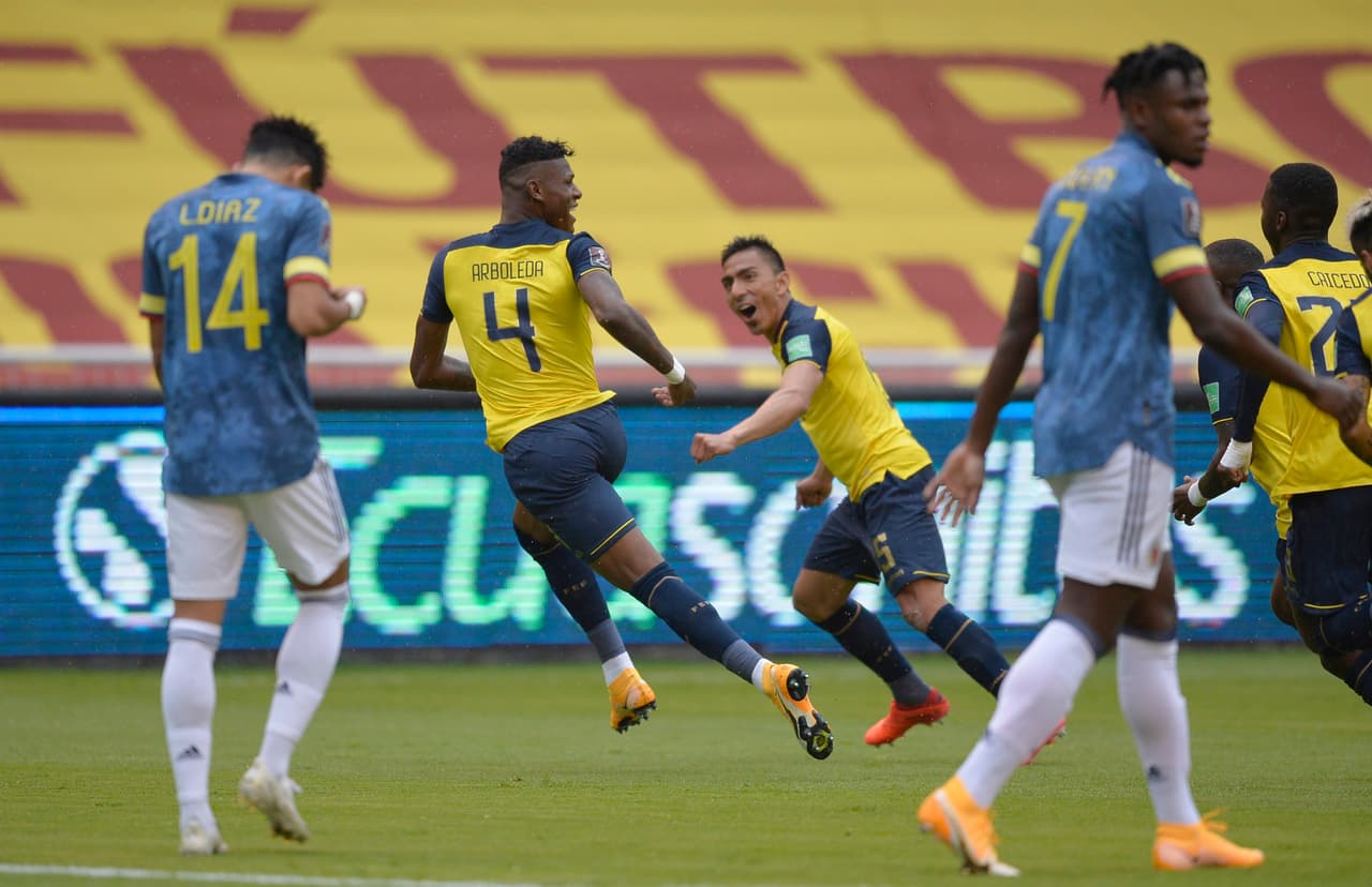 Los ecuatorianos pasaron por encima de Colombia al pegarles 6-1 con goles de Robert Arboleda, Ángel Mena, Michael Estrada, Xavier Arreaga, Gonzalo Plata y Pervis Estupiñan.