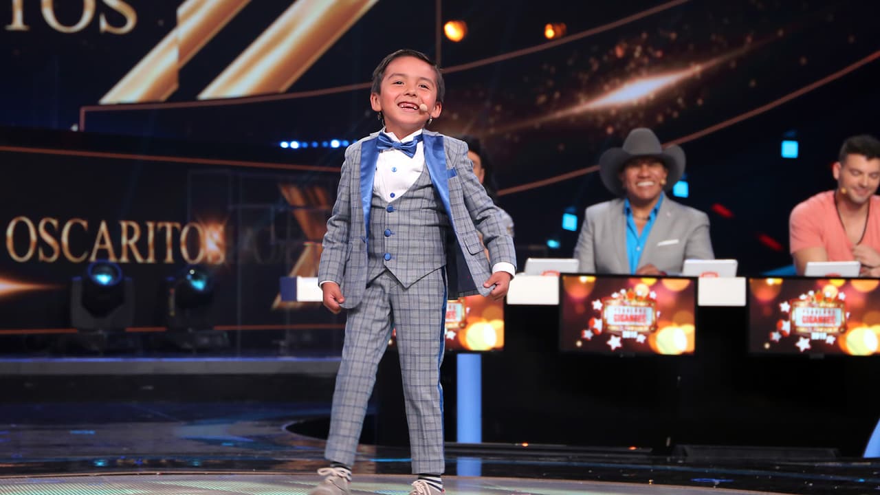 'Moroquito' brillo al lucir su traje de gala en los premios 'Oscaritos' y nos presentó su película 'Sueños de un pequeño seductor'.