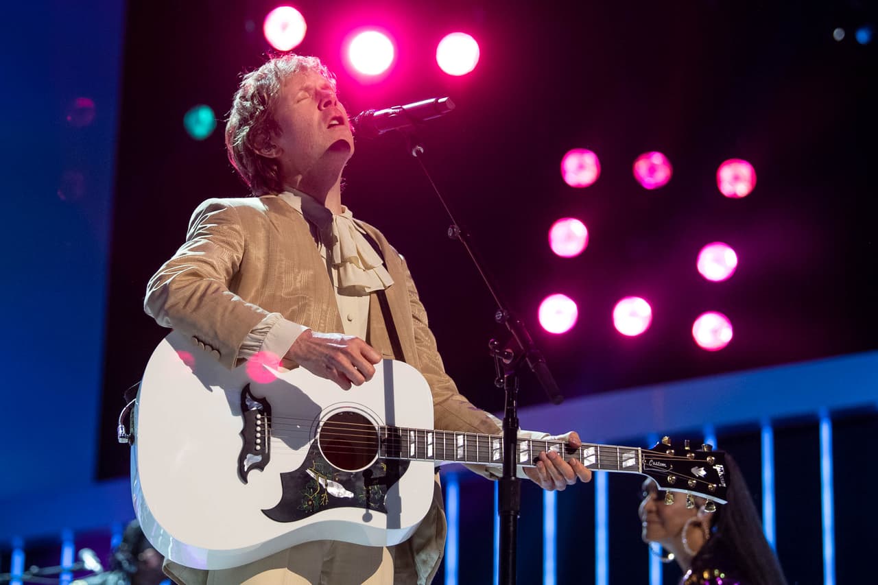 Las nominaciones para Mejor Álbum de Música Alternativa son: ‘Fetch the bolt cutters’, de Fiona Apple; ‘Hyperspace’, de Beck; ‘Punisher’, de Phoebe Bridgers; ‘Jaime’, de Brittany Howard; y ‘The slow rush’, de Tame Impala.
<br>