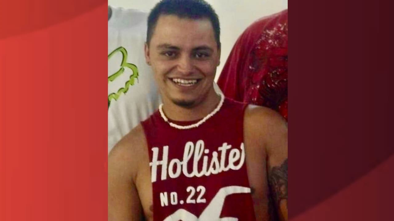 La policía busca a un hombre hispano que le disparó a un niño de 2 años de edad