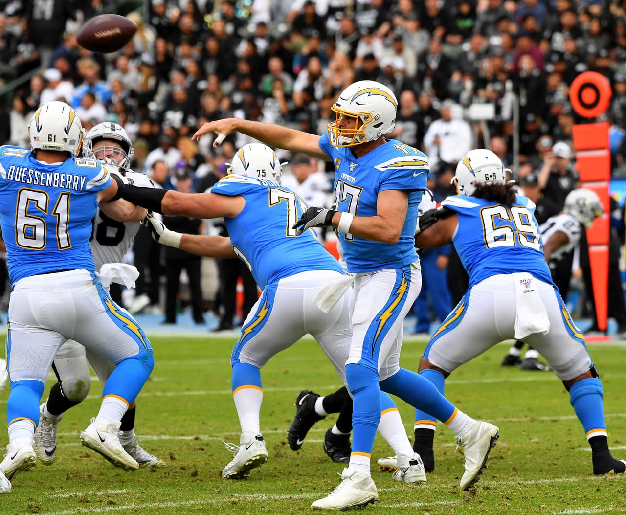 En su visita al StubHub Center, el marcador final fue de 24-17. Raiders y Chargers quedan en segundo y cuarto lugar de su división, respectivamente.