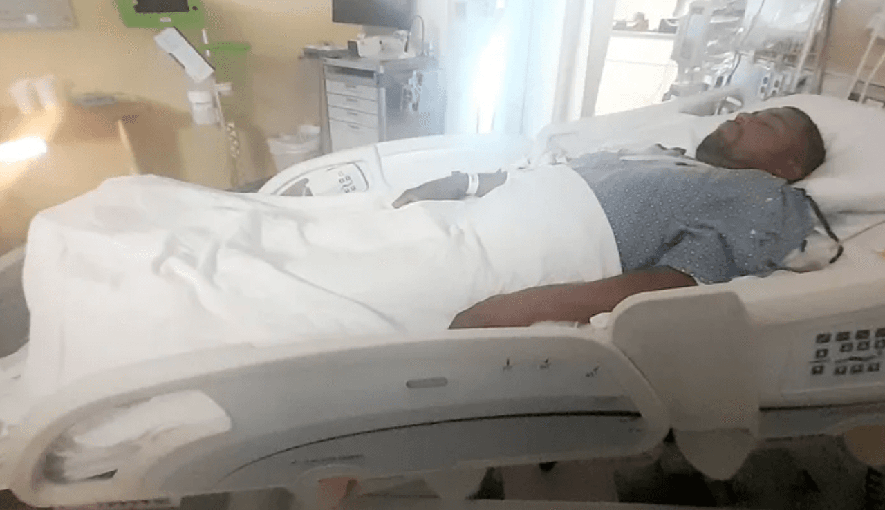 Trabajador hispano es atacado y apuñalado en una gasolinera en Duluth