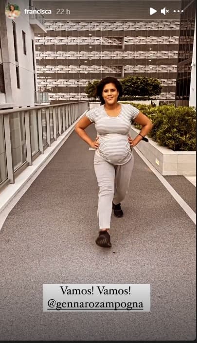 Días antes del nacimiento, la dominicana continuaba con sus rutinas de ejercicios para estimular y preparar a su cuerpo para la labor de parto, las cuales realizaba junto con su mami.