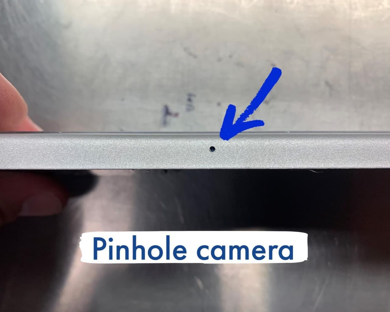 La cámara grababa los datos de los usuarios a través de una perforación.
<br>