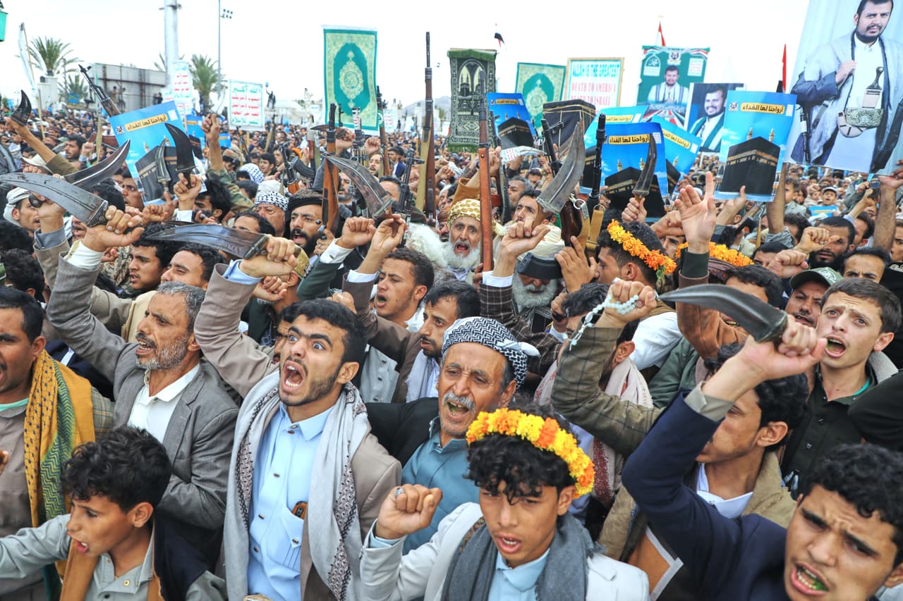 Arabia Saudí confirma que los rebeldes hutíes de Yemen intentaron atacar su capital con un misil balístico