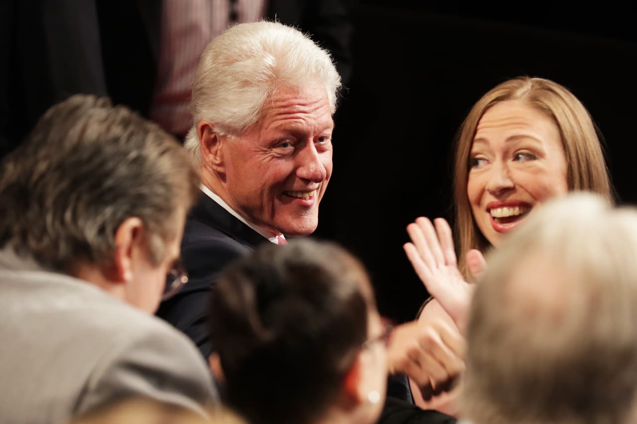 Bill y Chelsea Clinton.