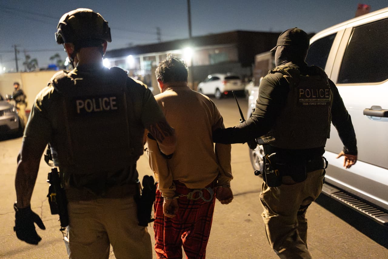 EEUU arresta a más de una veintena de personas en California acusadas de votar ilegalmente