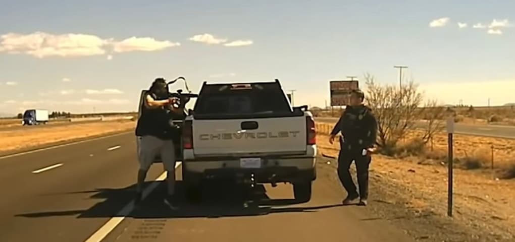 En video imágenes fuertes: cámara graba cómo un traficante de droga mata a disparos a un agente