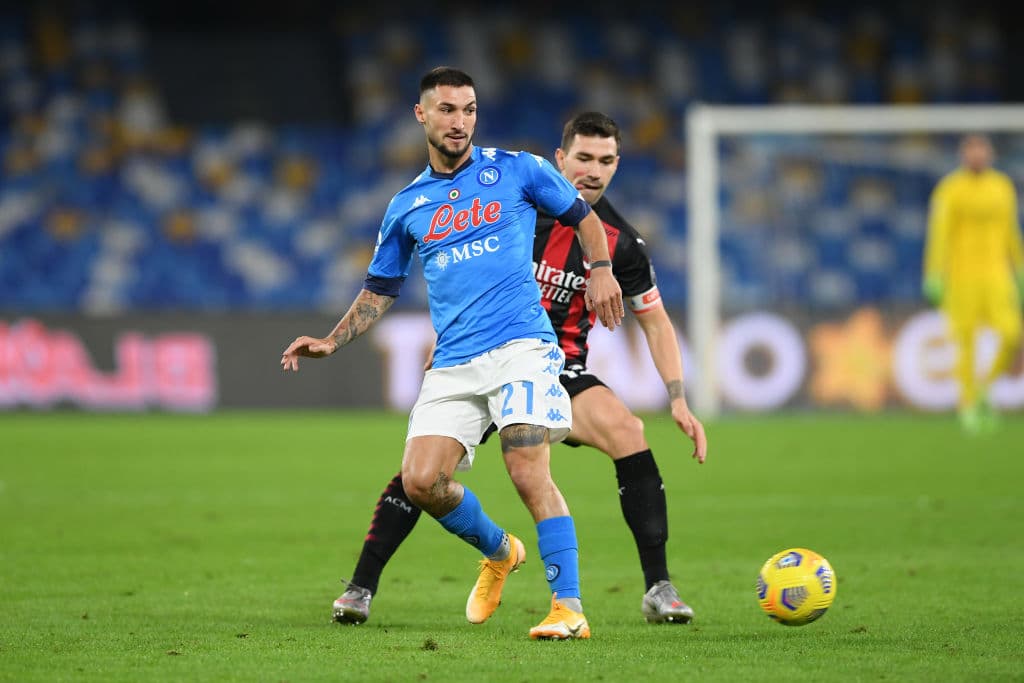 Zlatan Ibrahimovic, con doblete, y Jens Petter Hauge con gol de último minuto, le dan cómoda victoria al Milan ante el Napoli de Gatusso. El gol por parte de los napolitanos fue de Bakayoko; el mexicano Hirving Lozano jugó 53 minutos.