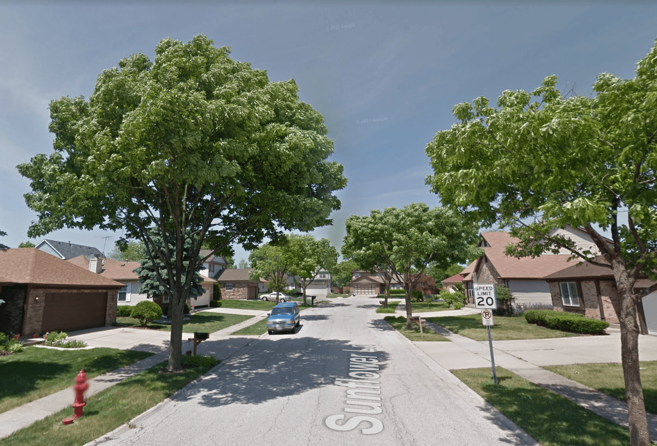 <b><a href="https://inverness-il.gov/" target="_blank">Inverness</a>, </b>con una población de 7,442, ubica la tercera posición. Según SafeWise, su índice de criminalidad es 0.0 para este año y su índice de crimen de la propiedad es de 2.4. No obstante, la ciudad se integra a la lista por primera vez, este año.