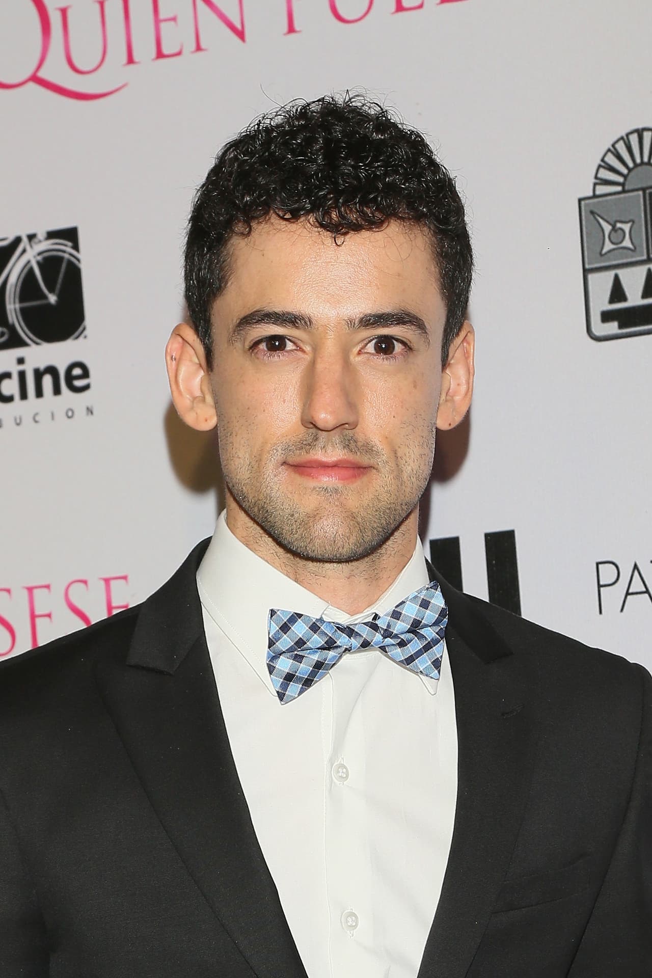 Luis Gerardo Méndez tiene sólo 34 años. Su carrera inició el 2003 y en tan sólo 13 años se ha catapultado como uno de los grandes referentes del cine mexicano actual.