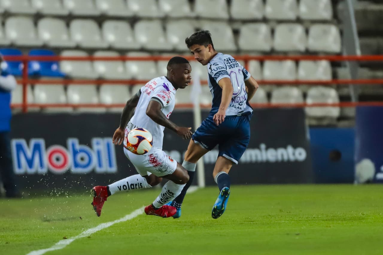 Con goles de Ismael Sosa y Kevin Álvarez, Pachuca rompe la maldición y logran vencer 2-1 a Tijuana.Pachuca pasa del último lugar al penúltimo y Xolos se queda con la octava plaza.