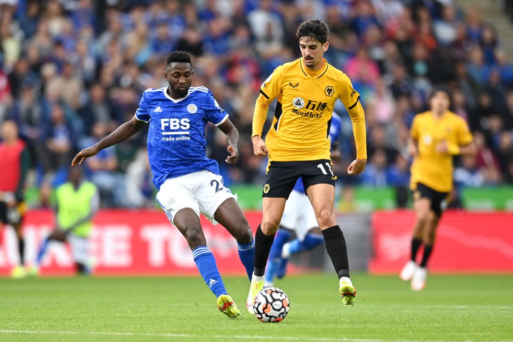 Wolverhampton cae ante el Leicester City por la mínima, durante la primera Jornada en la Premier League. Jamie Vardy fue el autor del gol al minuto 41'. El mexicano Raúl Jiménez regresa como titular después de su lesión.