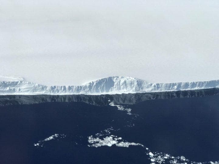 Sorprendentes imágenes de la NASA muestran el tercer iceberg más grande de la historia