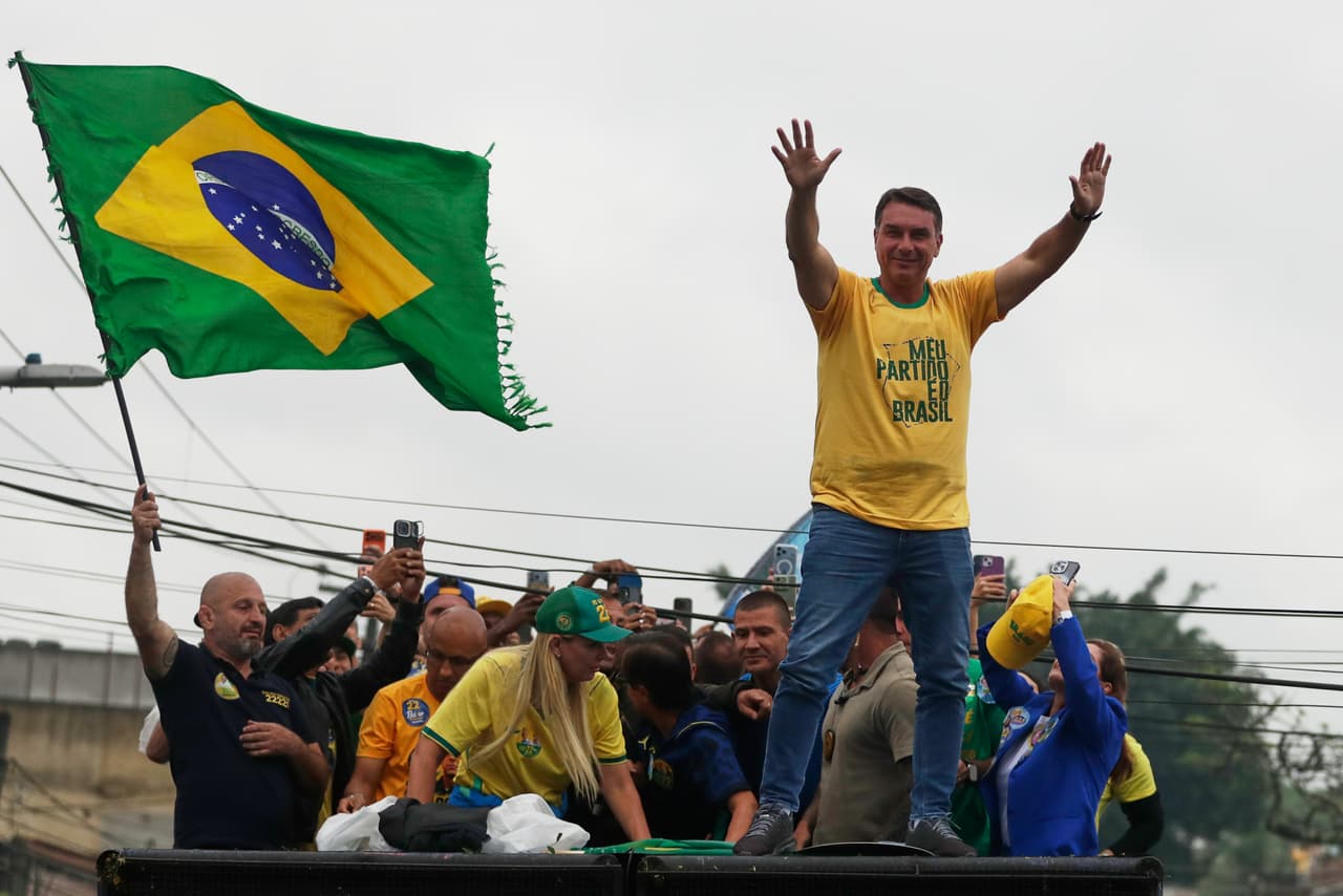 Flavio Bolsonaro aventaja a Lula y se disputarán la presidencia de Brasil en segunda vuelta