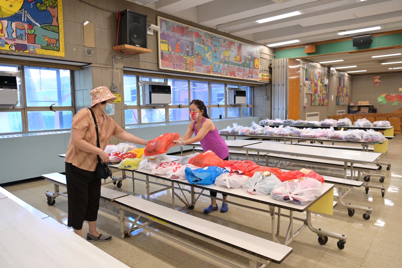 Problemas de ventilación en diez escuelas de NYC retrasan el regreso de maestros