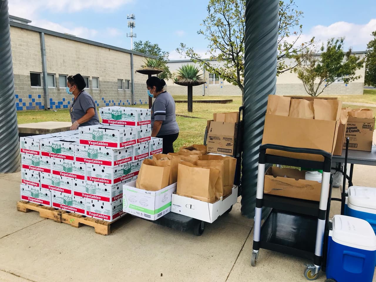 Puedes pasar por comida gratis si tus hijos estudian en Austin ISD