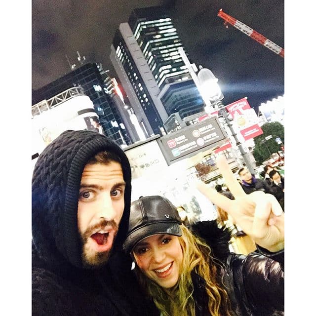 Pues hace apenas unos días, subieron una foto a sus redes sociales mientras estaban en Tokio.