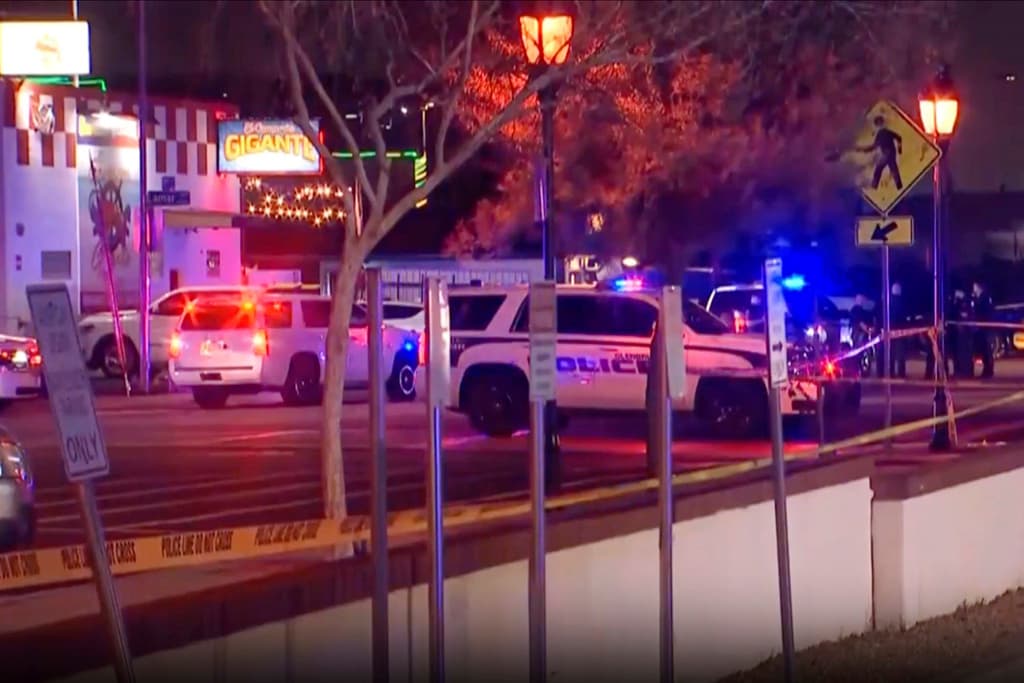 Tres muertos y cinco heridos tras un tiroteo en un restaurante en las afueras de Phoenix