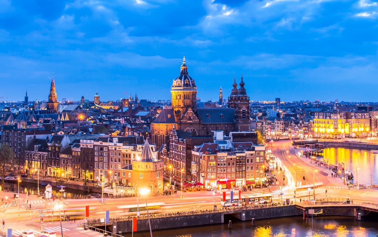 <b>Puesto 11. Países Bajos: 832,000 millonarios. </b>Tenía 185,000 en 2010 pero su población apenas creció en la última década (de 15.5 millones a 17.1 millones).