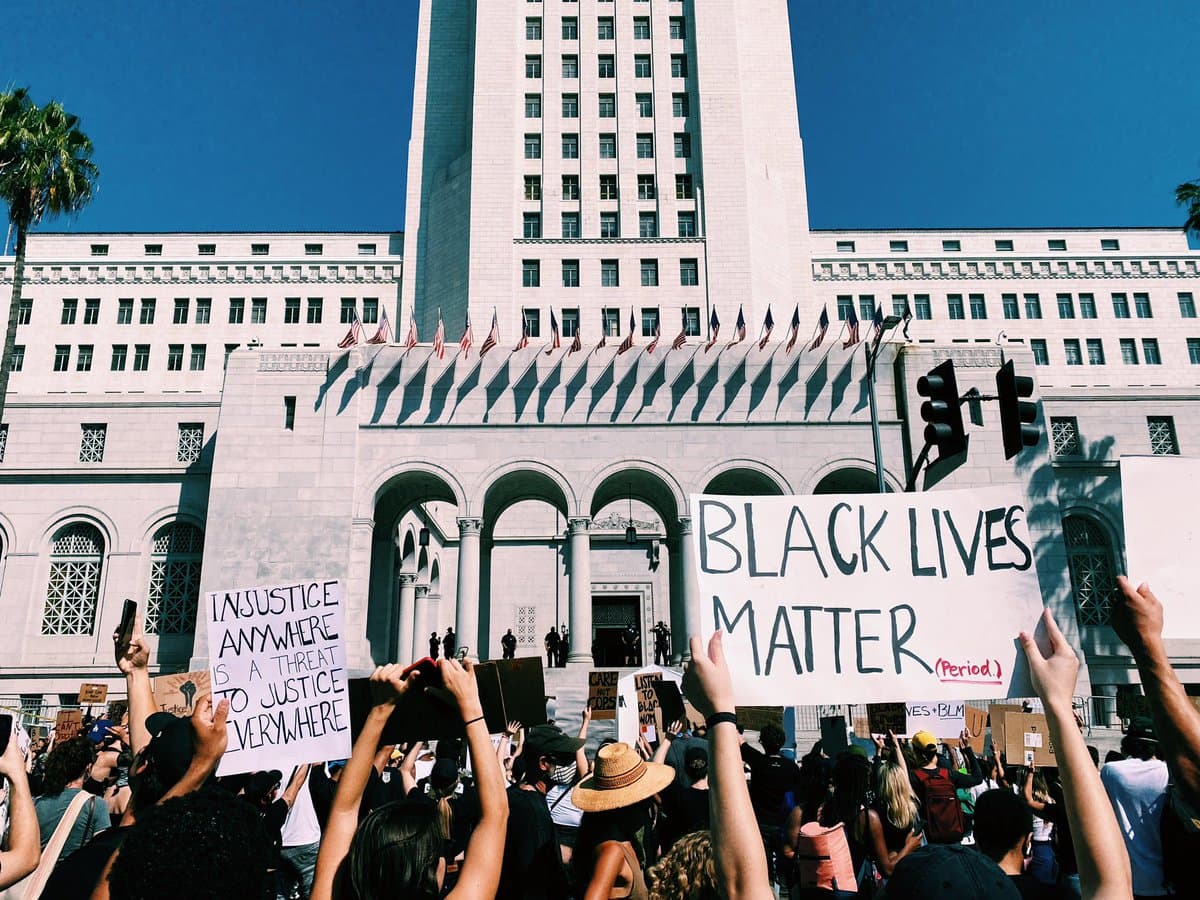 Te contamos qué pide el presupuesto 'People's Budget LA' que promueve 'Blacks Lives Matter'