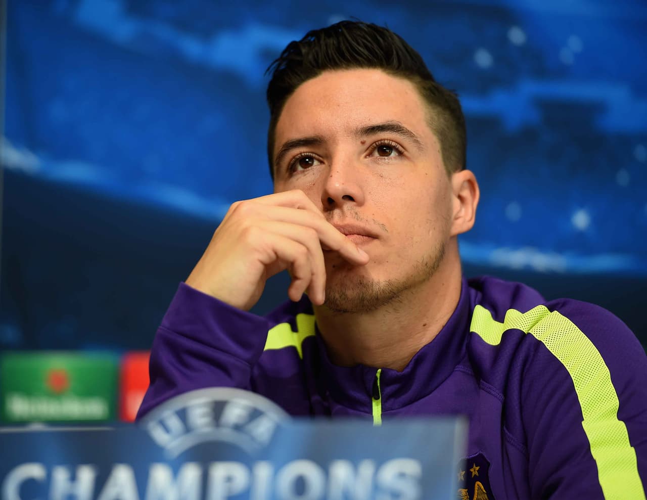 El francés Samir Nasri, entre 4 y 6 meses de baja por lesión