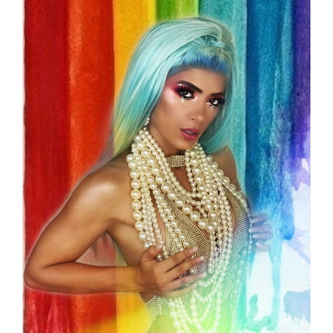 <b>Kimberly Flores</b>, la esposa de Edwin Luna, tambi茅n se sum贸 a la celebraci贸n del D铆a Internacional contra la homofobia, transfobia y bifobia, que fue el 17 de mayo.