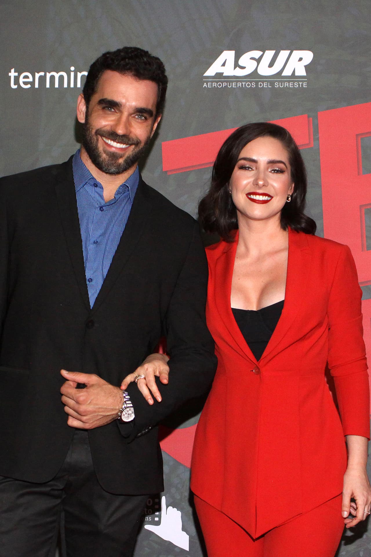 En noviembre de 2015 la pareja dio una gran noticia para sus fans: estaban esperando a su primer hijo. El 11 de mayo de 2016 Ariadne y Marcus se convirtieron en padres y recibieron al pequeño Diego en la Ciudad de México. Ya en 2018, mientras ella celebraba su cumpleaños número 32, el actor y modelo la sorprendió con un anillo de compromiso.