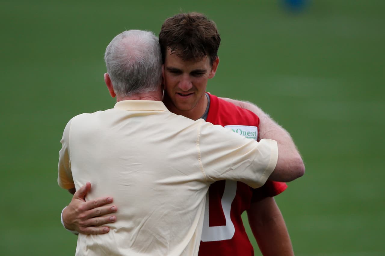 Agente de Eli Manning: Los quarterbacks de élite vuelven a firmar con su equipo