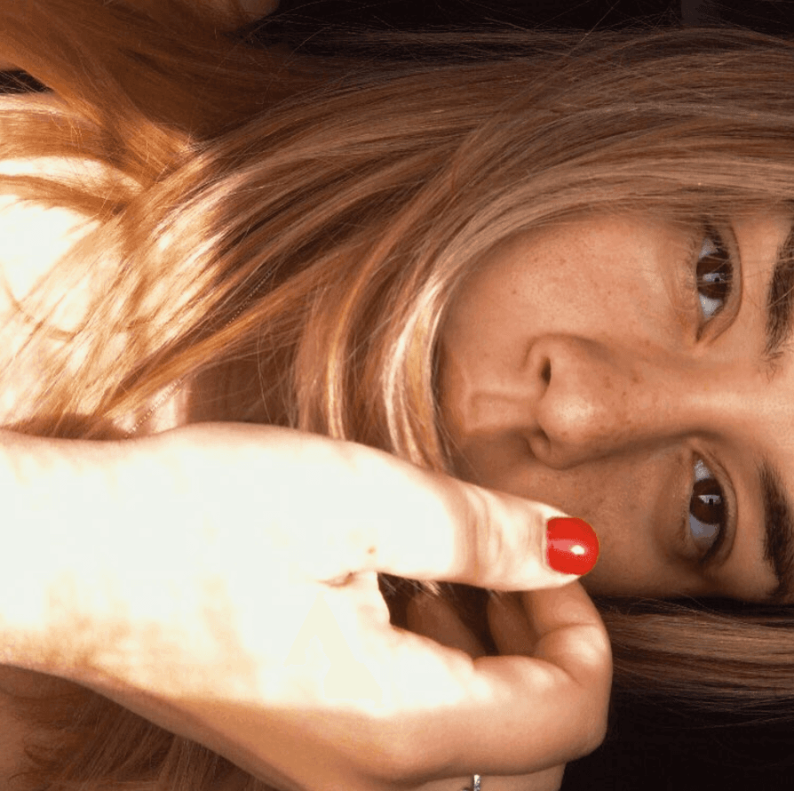 "En cinco años me visualizo como viajera incesante y a su vez aumentando mis conocimientos en mi área de estudio".