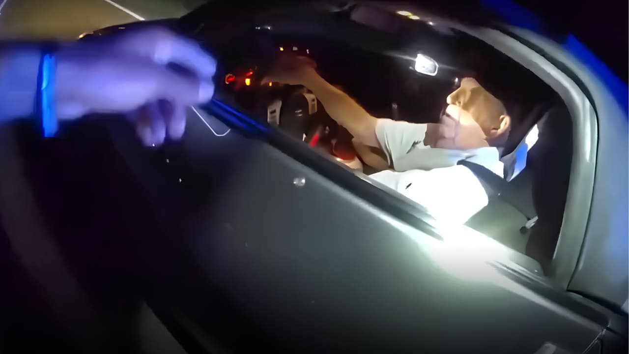 Conductor de 86 años corría a 110 mph en su auto deportivo: su vida cambió tras el arresto
