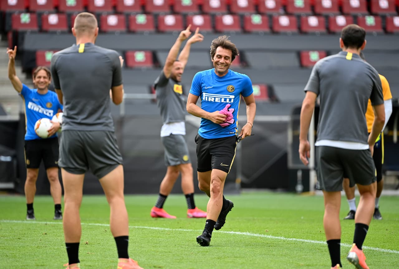 A pesar de tener tanta experiencia, nunca ha ganado ningún título continental como entrenador. Sólo gano una Champions League pero como jugador.