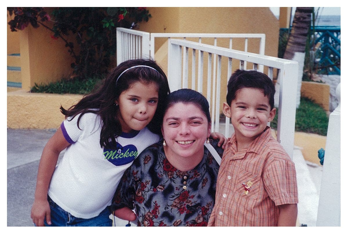 Uno de los chicos más lindos de La Banda sin duda. Mauricio busca triunfar y lograr que su padre esté orgulloso de él.