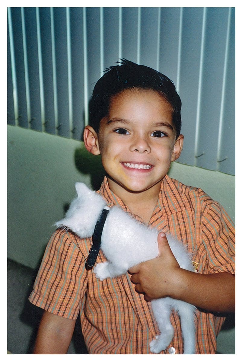 Uno de los chicos más lindos de La Banda sin duda. Mauricio busca triunfar y lograr que su padre esté orgulloso de él.