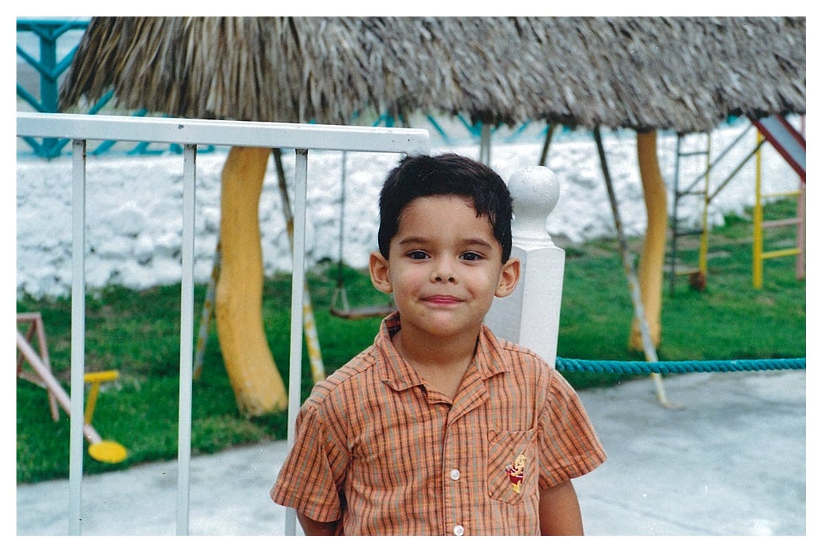 Uno de los chicos más lindos de La Banda sin duda. Mauricio busca triunfar y lograr que su padre esté orgulloso de él.