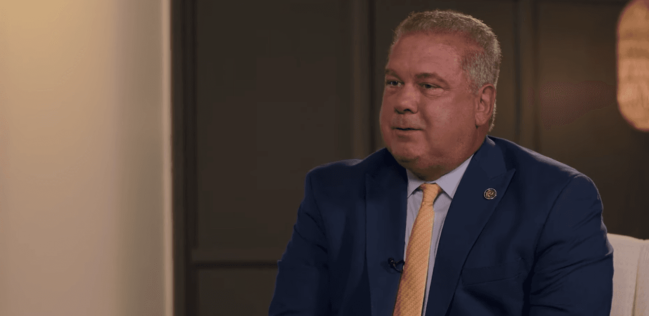 Mike Spano, alcalde de Yonkers, convierte el trauma de abuso sexual en empoderamiento