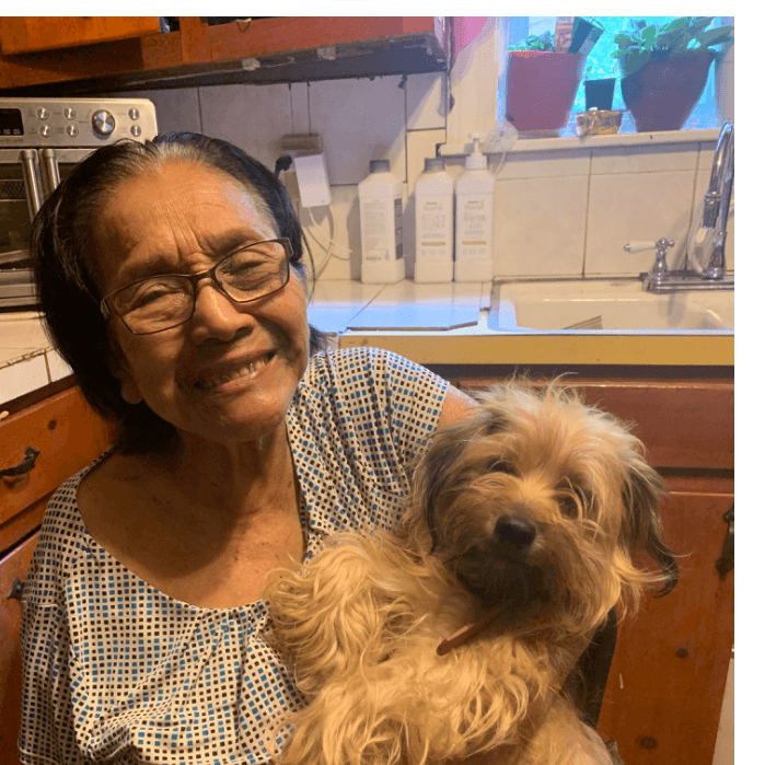 Ana nos dice que Lucky es su amigo inseparable.