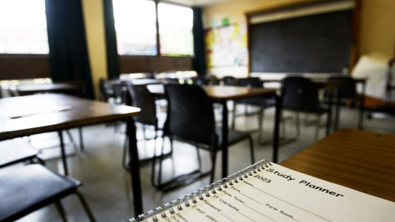 Estudiante es agredida por la madre de una compañera al interior de San Juan High School